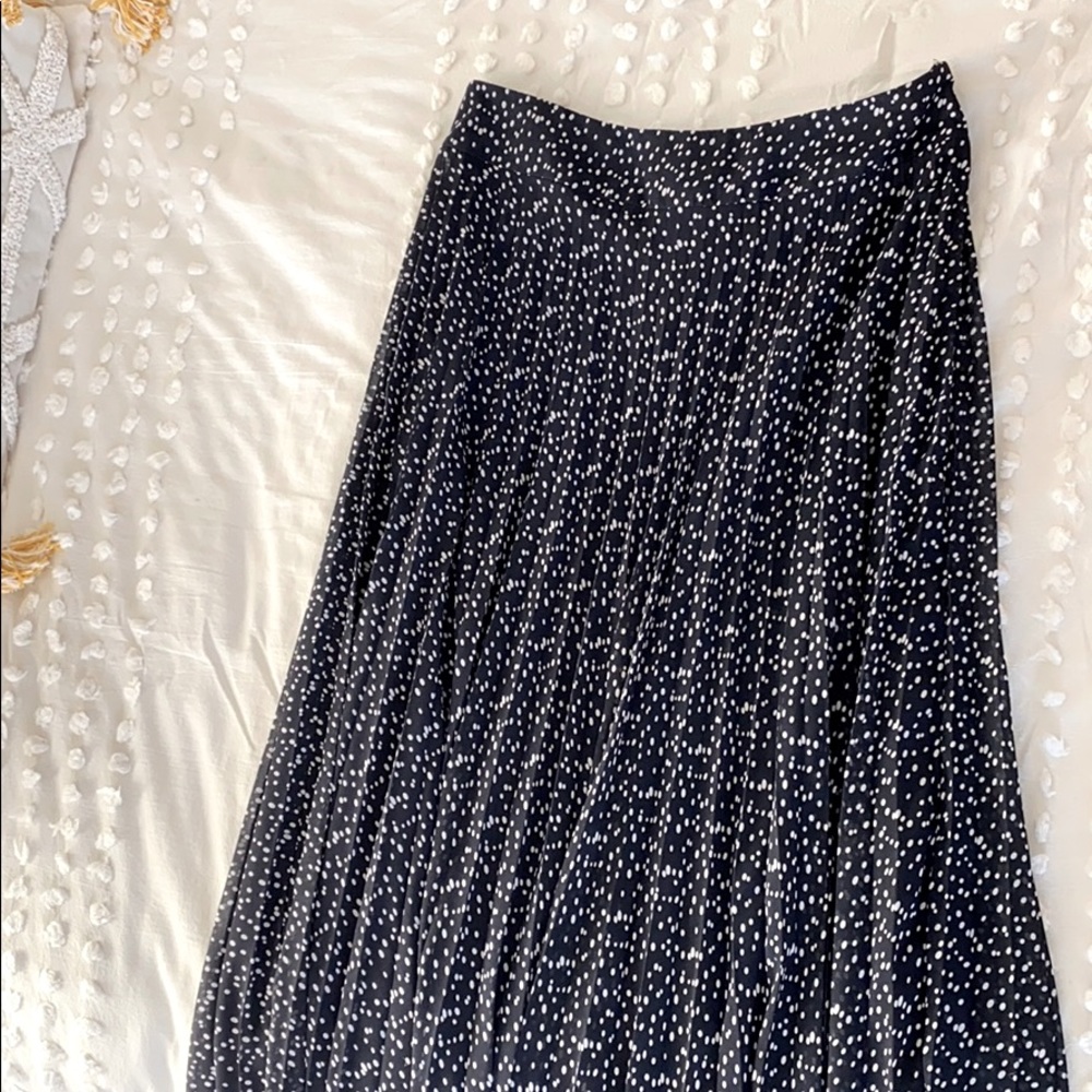Cato Pleated Midi Skirt